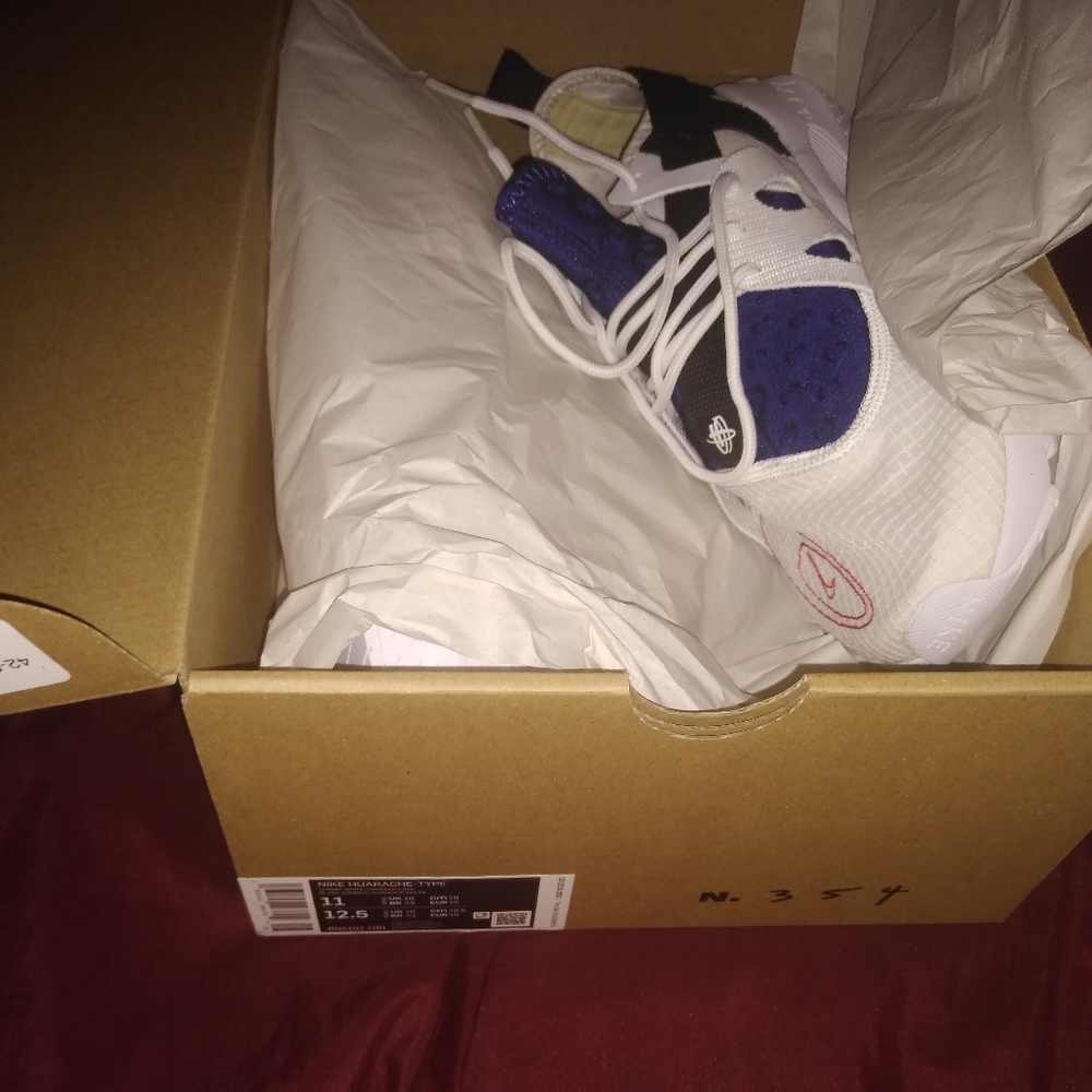 Nike Hurache Size 11